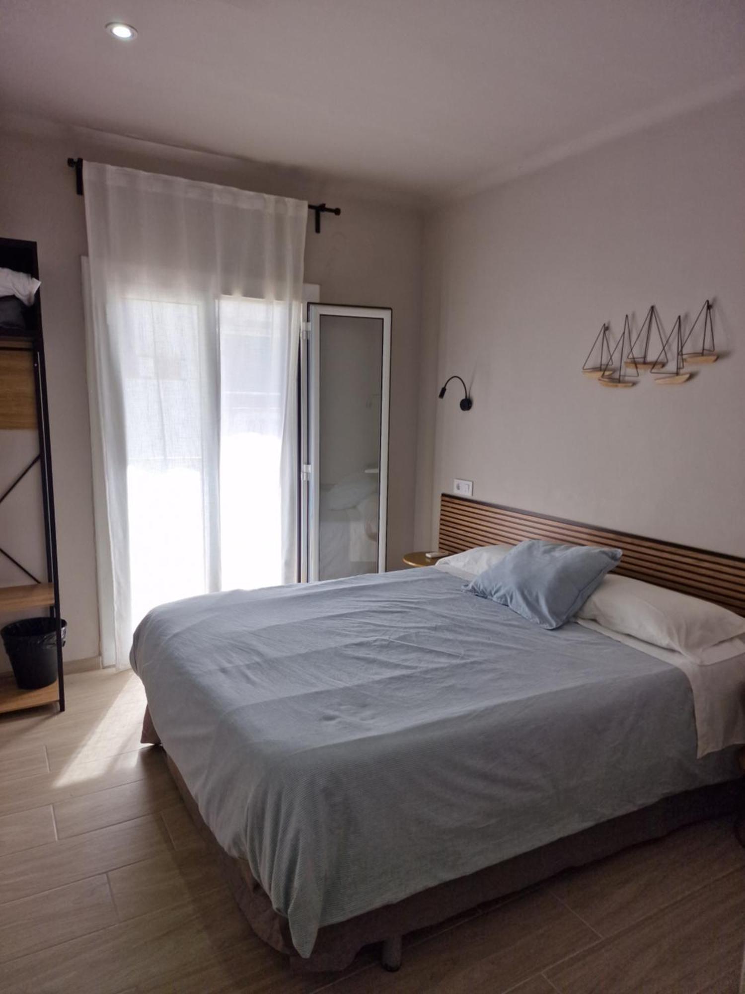Guest house Pensio Torrent 2*